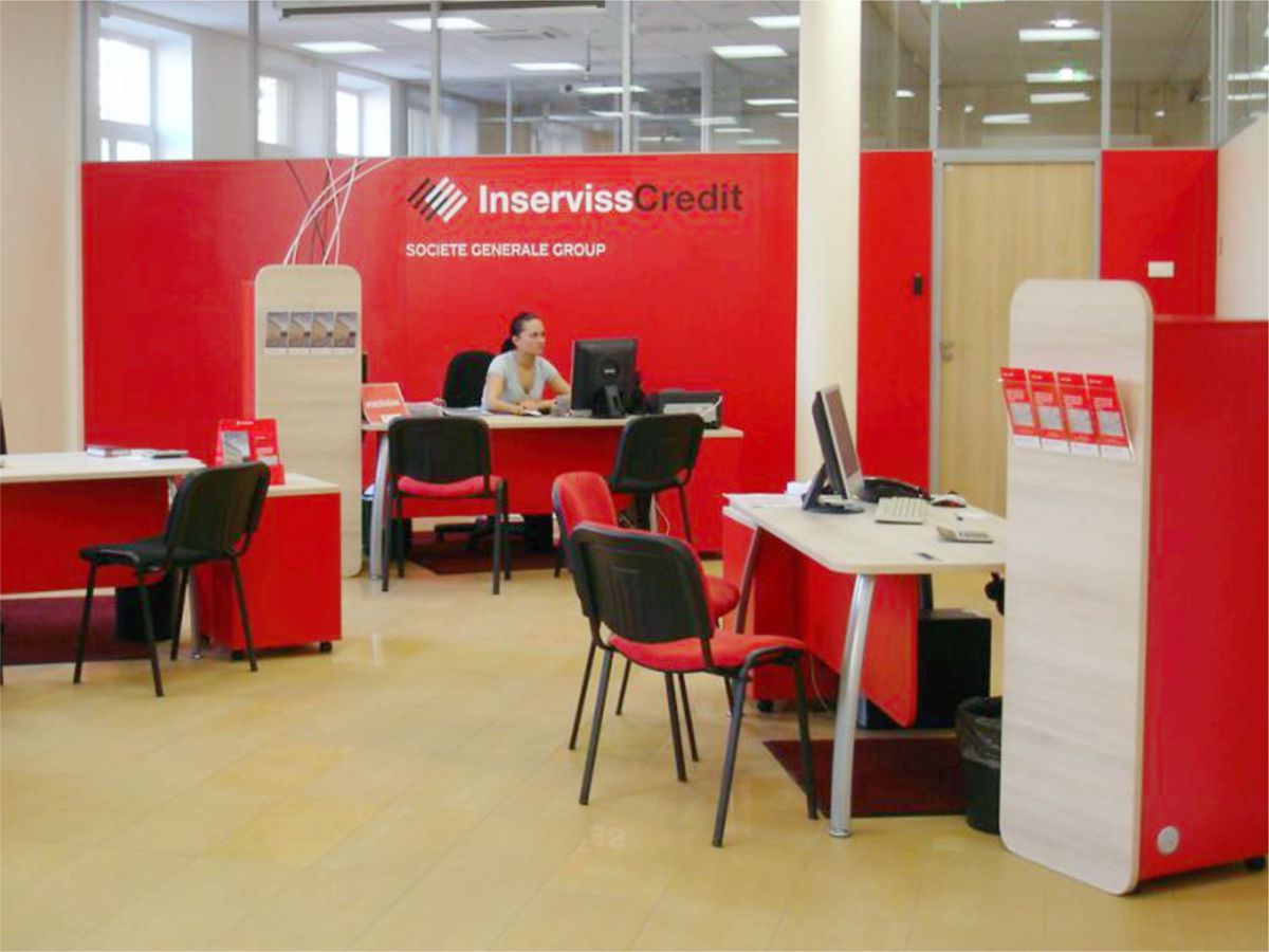 Aménagement de 5 plateaux de bureaux pour Inserviss | Groupe Société Générale à Riga (Lettonie)